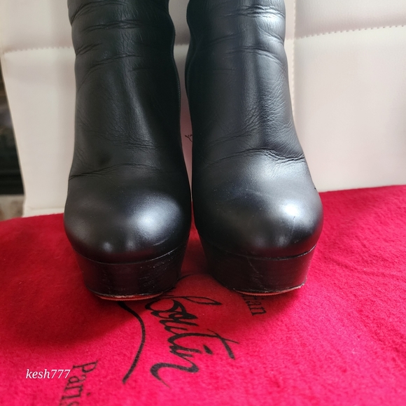 ****SOLD!! ***** Christian louboutin Bianca boots - Picture 6 of 6